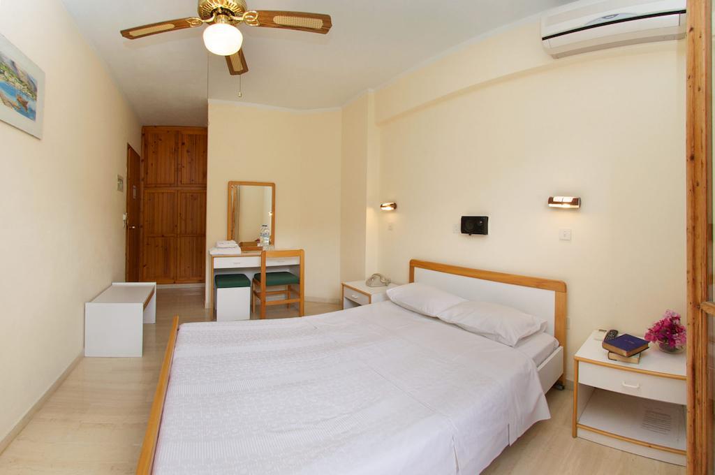Moustakis Hotel Agia Efimia Pokój zdjęcie